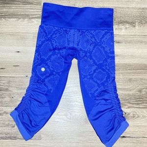 Lululemon Ebb To Street Shorts Heathered Sapphire Blue Snake Print